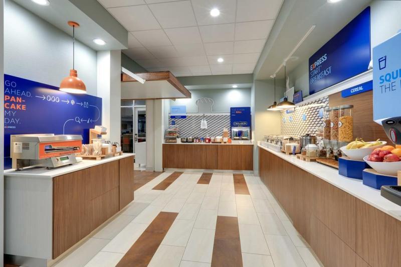 Holiday Inn Express & Suites - Dallas Nw Hwy - Love Field By Ihg מראה חיצוני תמונה